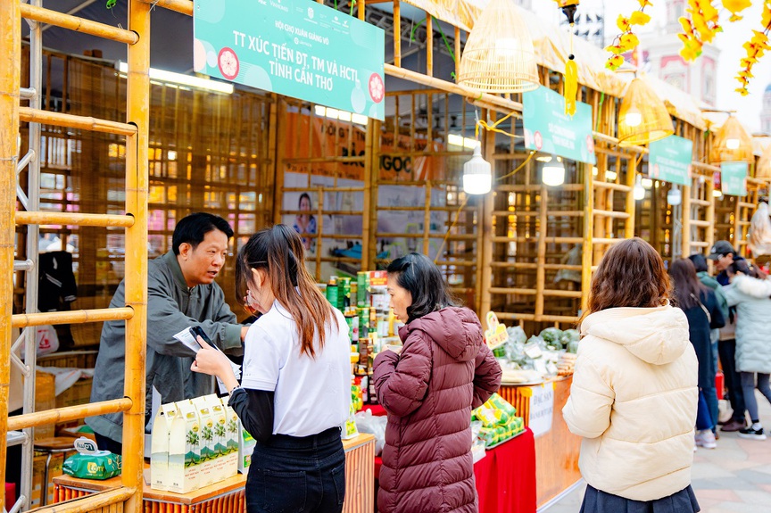 Du ngoạn 5 châu, đón Tết 4 phương tại Lễ hội Xuân lớn nhất Việt Nam- Ảnh 4.