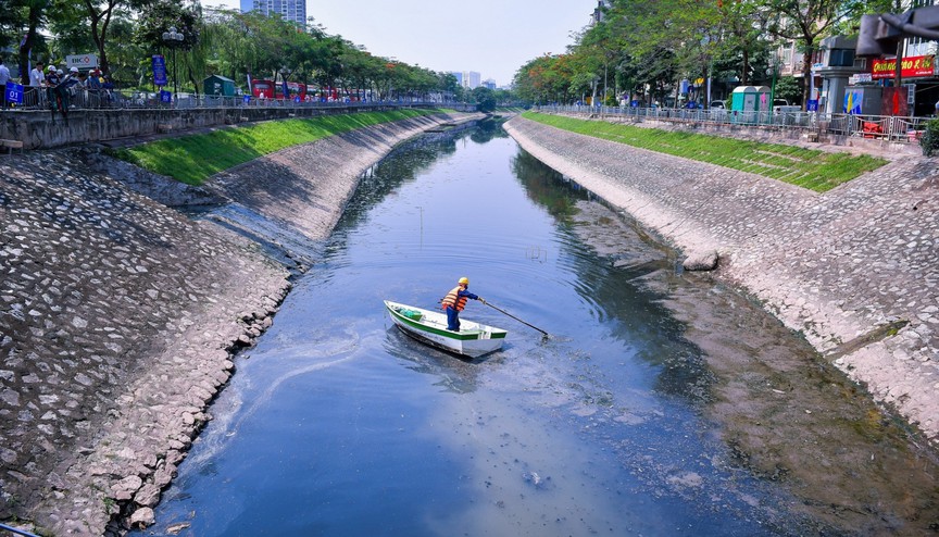 Hiện trạng sông Tô Lịch. Nguồn ảnh: Báo Chính phủ