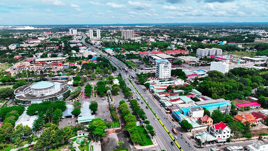 Năm nay, Việt Nam có thêm 3 thành phố được ‘nâng hạng’ từ thị xã- Ảnh 1.