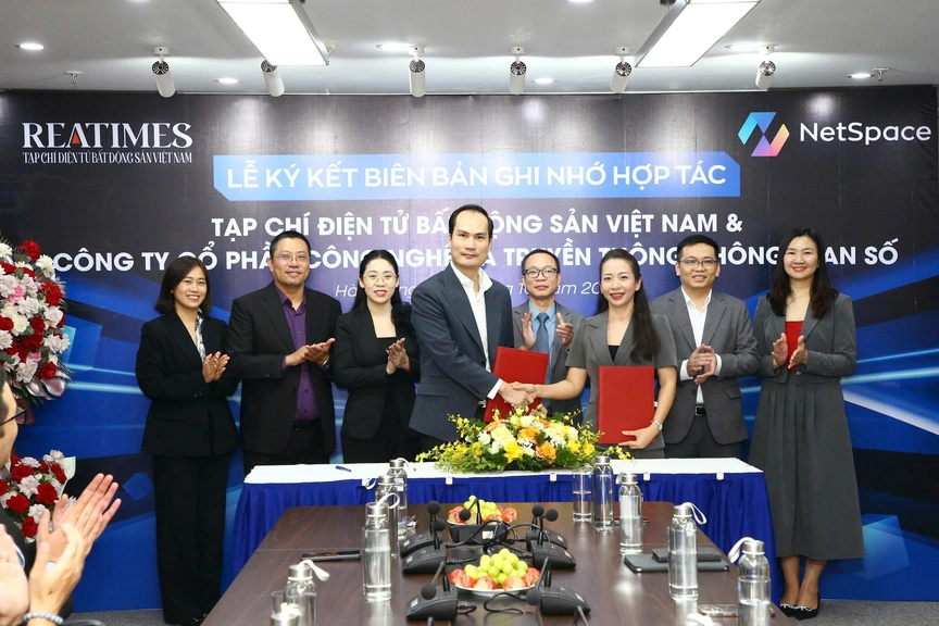 Tạp chí điện tử Bất động sản Việt Nam ký kết hợp tác với CTCP Công nghệ và Truyền thông Không gian số- Ảnh 4. Tạp chí điện tử Bất động sản Việt Nam ký kết hợp tác với CTCP Công nghệ và Truyền thông Không gian số- Ảnh 4.