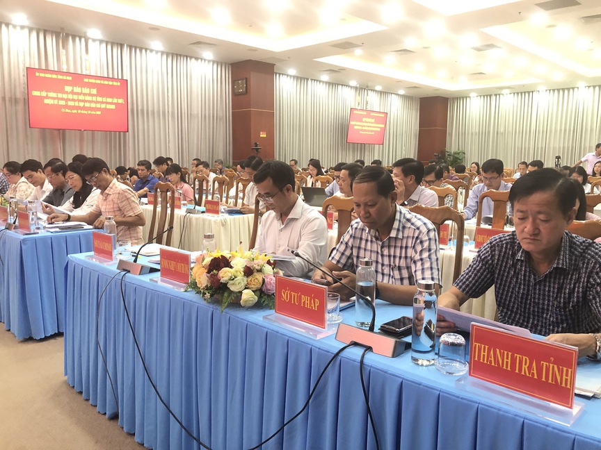 Đại hội đại biểu Đảng bộ tỉnh Cà Mau lần thứ I, nhiệm kỳ 2025 - 2030: “Đoàn kết - Dân chủ - Trách nhiệm - Đột phá - Phát triển”- Ảnh 2. Đại hội đại biểu Đảng bộ tỉnh Cà Mau lần thứ I, nhiệm kỳ 2025 - 2030: “Đoàn kết - Dân chủ - Trách nhiệm - Đột phá - Phát triển”- Ảnh 2.