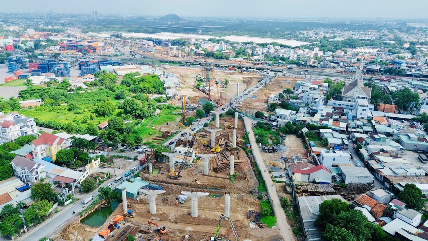 TP. HCM vỡ tiến độ thông xe gần 15km cầu cạn trên tuyến vành đai hơn 75.000 tỷ- Ảnh 3. TP. HCM vỡ tiến độ thông xe gần 15km cầu cạn trên tuyến vành đai hơn 75.000 tỷ- Ảnh 3.