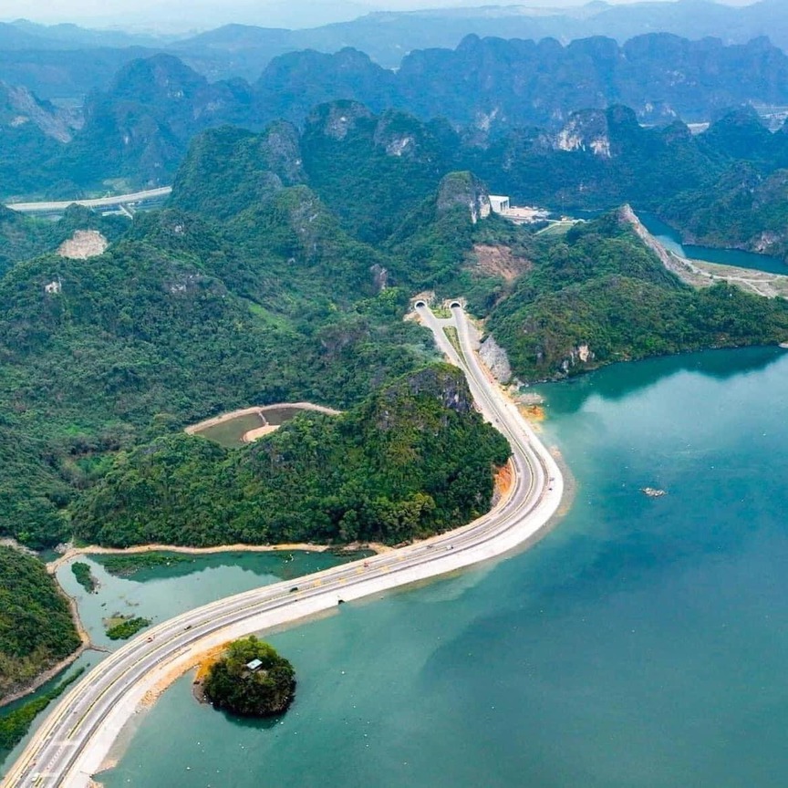 Hầm xuyên núi nằm trên tuyến đường bao biển có phong cảnh đẹp nhất Việt Nam: Thiết kế đặc biệt, kết nối 2 di sản, có 'bóng dáng' của vua hầm Đèo Cả- Ảnh 2. Hầm xuyên núi nằm trên tuyến đường bao biển có phong cảnh đẹp nhất Việt Nam: Thiết kế đặc biệt, kết nối 2 di sản, có 'bóng dáng' của vua hầm Đèo Cả- Ảnh 2.