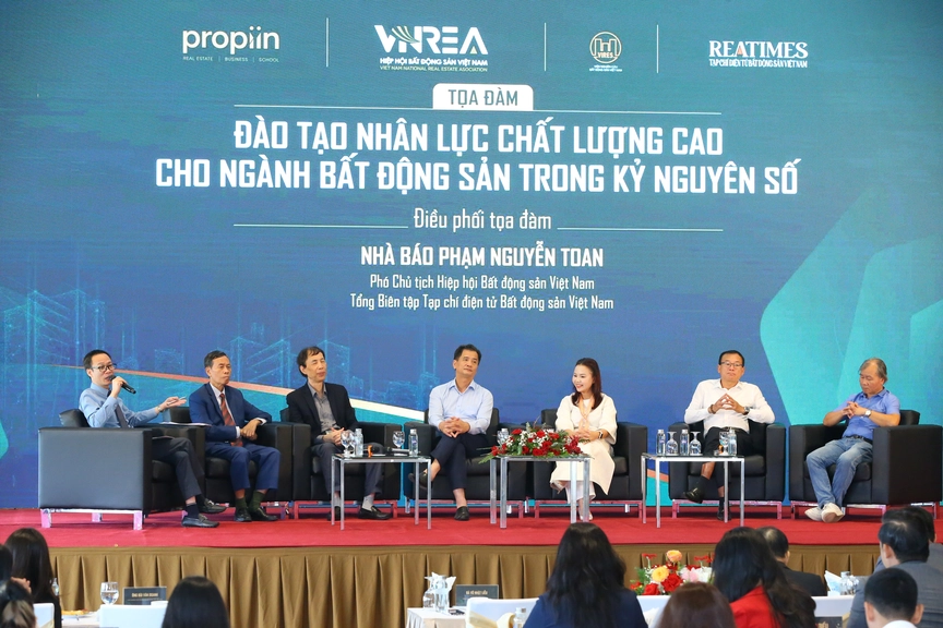 Mini MBA Bất động sản: Mô hình đào tạo tích hợp dẫn dắt “cuộc chơi năng lực” của thị trường bất động sản- Ảnh 2. Mini MBA Bất động sản: Mô hình đào tạo tích hợp dẫn dắt “cuộc chơi năng lực” của thị trường bất động sản- Ảnh 2.