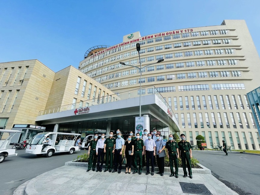 Việt Nam lần đầu tiên sở hữu bệnh viện có 2 sân bay trực thăng cấp cứu- Ảnh 2. Việt Nam lần đầu tiên sở hữu bệnh viện có 2 sân bay trực thăng cấp cứu- Ảnh 2.