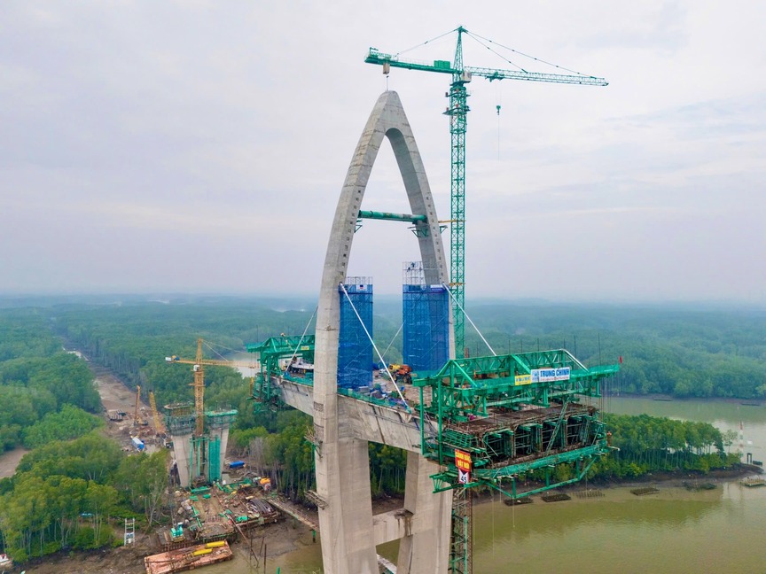 Việt Nam sắp sở hữu cầu có nhịp chính dài nhất Đông Nam Á, kết nối 2 tỉnh thành giàu nhất cả nước- Ảnh 2.