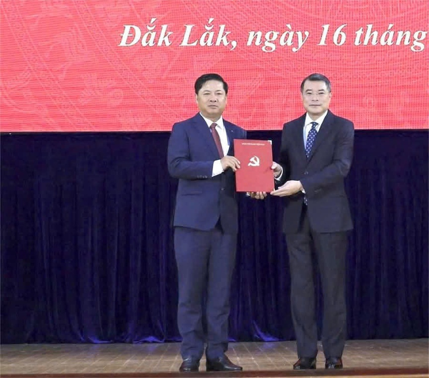Bộ Chính trị điều động, chỉ định Bí thư TP. Huế, TP. Đà Nẵng, tỉnh Quảng Trị và tỉnh Đắk Lắk- Ảnh 4. Bộ Chính trị điều động, chỉ định Bí thư TP. Huế, TP. Đà Nẵng, tỉnh Quảng Trị và tỉnh Đắk Lắk- Ảnh 4.