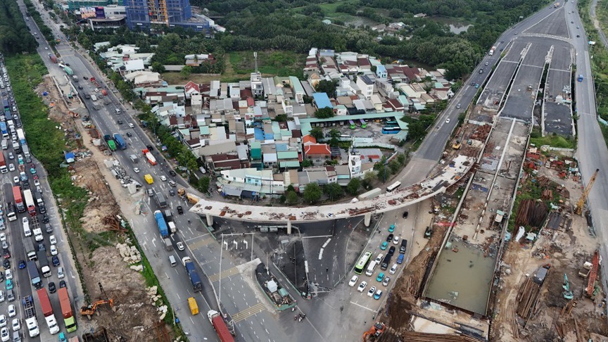 Thành phố giàu nhất Việt Nam sắp tái khởi công đường vành đai dang dở nhiều năm, giải cứu kẹt xe nội đô- Ảnh 2. Thành phố giàu nhất Việt Nam sắp tái khởi công đường vành đai dang dở nhiều năm, giải cứu kẹt xe nội đô- Ảnh 2.