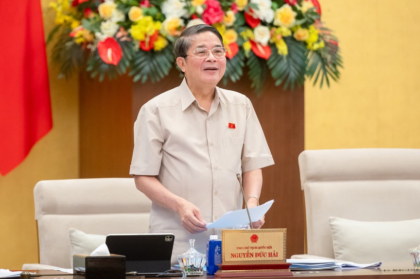 Thông qua Nghị quyết về điều chỉnh mức giảm trừ gia cảnh của thuế thu nhập cá nhân- Ảnh 1. Thông qua Nghị quyết về điều chỉnh mức giảm trừ gia cảnh của thuế thu nhập cá nhân- Ảnh 1.