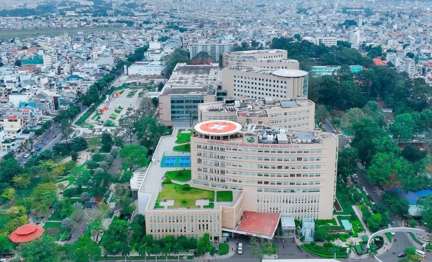 Việt Nam có duy nhất bệnh viện sở hữu 2 bãi đáp trực thăng, là 1 trong 50 công trình làm thay đổi diện mạo thành phố giàu nhất cả nước- Ảnh 1. Việt Nam có duy nhất bệnh viện sở hữu 2 bãi đáp trực thăng, là 1 trong 50 công trình làm thay đổi diện mạo thành phố giàu nhất cả nước- Ảnh 1.