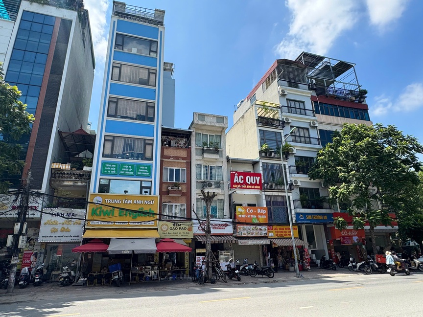 Hà Nội: Bất động sản Vĩnh Tuy thời "ngáo giá", có nhà được trả tới 1 tỷ đồng/m2- Ảnh 2. Hà Nội: Bất động sản Vĩnh Tuy thời "ngáo giá", có nhà được trả tới 1 tỷ đồng/m2- Ảnh 2.