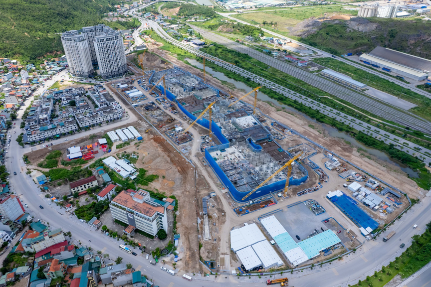 Hiện trạng trung tâm thương mại Aeon Mall hơn 5.000 tỷ tại tỉnh có đường bờ biển dài thứ 3 Việt Nam sau 8 tháng khởi công- Ảnh 3. Hiện trạng trung tâm thương mại Aeon Mall hơn 5.000 tỷ tại tỉnh có đường bờ biển dài thứ 3 Việt Nam sau 8 tháng khởi công- Ảnh 3.