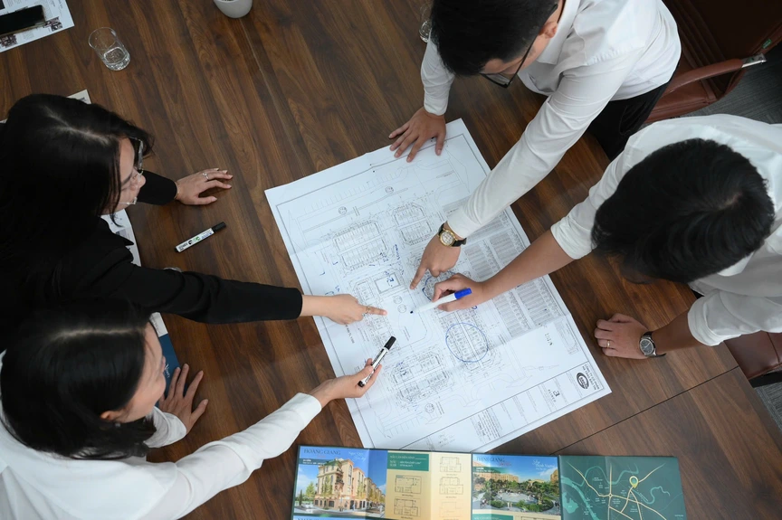 Hàng loạt dự án bất động sản "bung hàng", kích hoạt nhu cầu nhân sự- Ảnh 2. Hàng loạt dự án bất động sản "bung hàng", kích hoạt nhu cầu nhân sự- Ảnh 2.