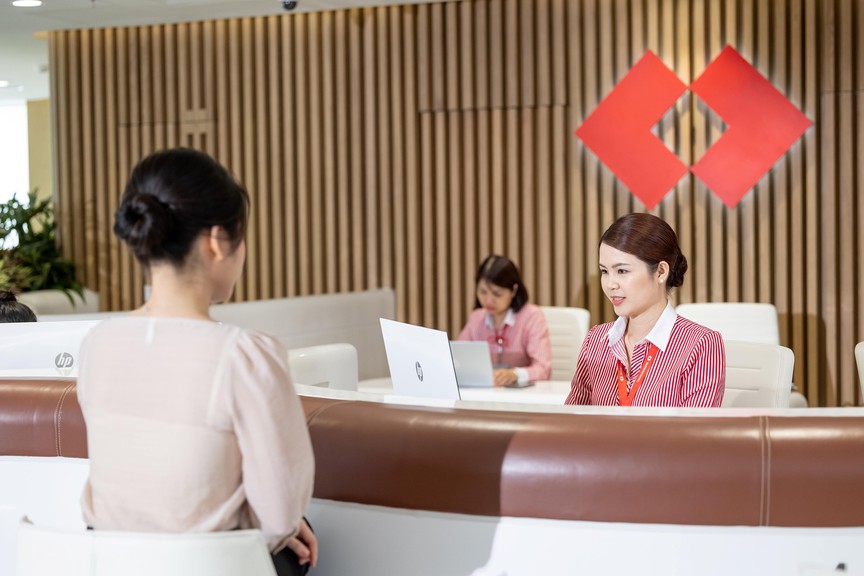 Lợi nhuận 9 tháng đầu năm Techcombank đạt 23,4 ngàn tỷ đồng- Ảnh 3. Lợi nhuận 9 tháng đầu năm Techcombank đạt 23,4 ngàn tỷ đồng- Ảnh 3.