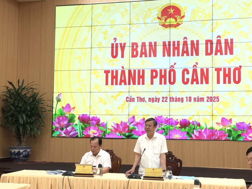 Chủ tịch UBND TP. Cần Thơ yêu cầu tăng tốc giải ngân vốn đầu tư công- Ảnh 2. Chủ tịch UBND TP. Cần Thơ yêu cầu tăng tốc giải ngân vốn đầu tư công- Ảnh 2.
