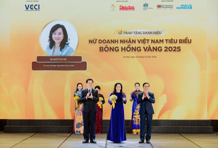 Tổng Giám đốc SHB Ngô Thu Hà được vinh danh “Nữ doanh nhân Việt Nam tiêu biểu - Bông hồng vàng” năm 2025- Ảnh 1. Tổng Giám đốc SHB Ngô Thu Hà được vinh danh “Nữ doanh nhân Việt Nam tiêu biểu - Bông hồng vàng” năm 2025- Ảnh 1.