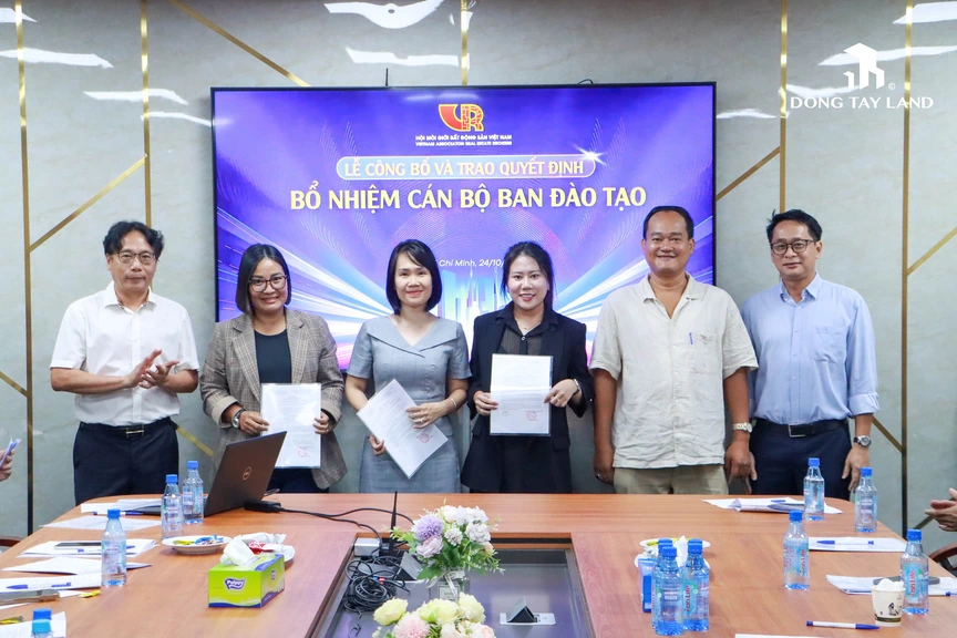 Kiện toàn Ban lãnh đạo Hội Môi giới Bất động sản Việt Nam khu vực miền Nam- Ảnh 6. Kiện toàn Ban lãnh đạo Hội Môi giới Bất động sản Việt Nam khu vực miền Nam- Ảnh 6.