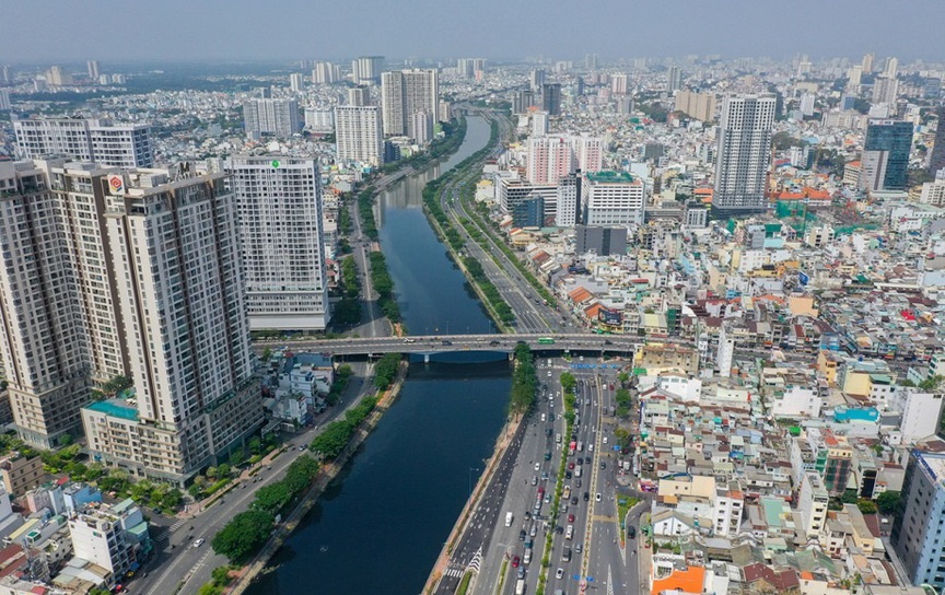 Hạ tầng khu Tây TP. HCM thăng hạng, bất động sản dọc ‘đại lộ vàng’ bước vào thời kỳ tỷ USD- Ảnh 1. Hạ tầng khu Tây TP. HCM thăng hạng, bất động sản dọc ‘đại lộ vàng’ bước vào thời kỳ tỷ USD- Ảnh 1.