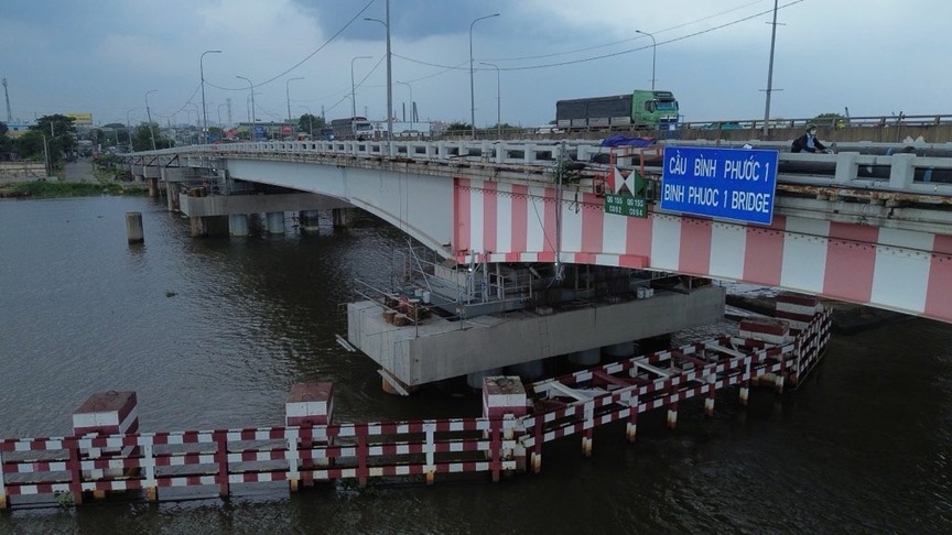 TP. HCM có cây cầu thứ 2 được nâng tĩnh không, góp phần thúc đẩy giao thương với cả Campuchia- Ảnh 1. TP. HCM có cây cầu thứ 2 được nâng tĩnh không, góp phần thúc đẩy giao thương với cả Campuchia- Ảnh 1.