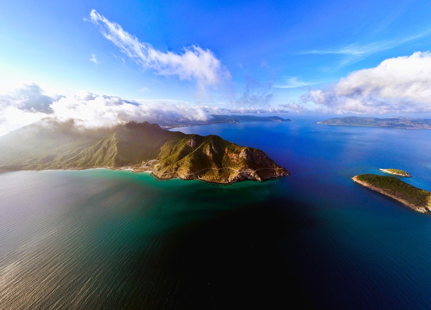 Trong vòng 5 năm tới, đặc khu lớn thứ 4 Việt Nam sẽ dồn lực đầu tư cho sân bay được xây từ thời Pháp thuộc- Ảnh 1. Trong vòng 5 năm tới, đặc khu lớn thứ 4 Việt Nam sẽ dồn lực đầu tư cho sân bay được xây từ thời Pháp thuộc- Ảnh 1.