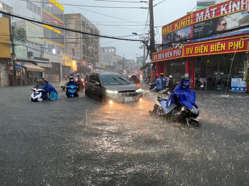 Thành phố giàu nhất Việt Nam dự kiến xây đào hồ ngầm dưới sân bóng để chống ngập- Ảnh 1.
