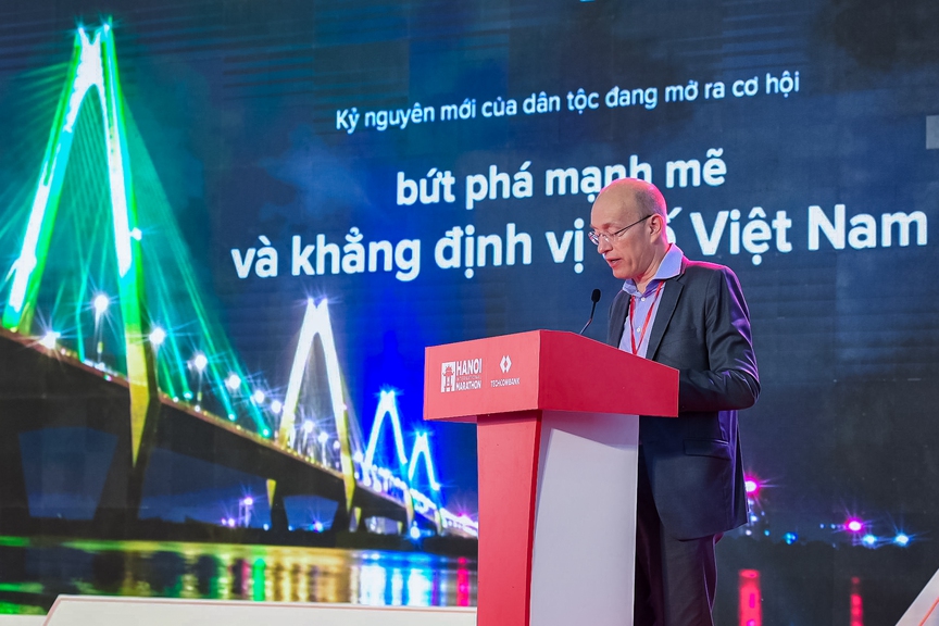 Khai mạc giải Marathon Quốc tế Hà Nội Techcombank mùa thứ 4: Giải chạy biểu trưng của Thủ đô, kết nối cộng đồng, tôn vinh giá trị di sản - văn hóa- Ảnh 3.