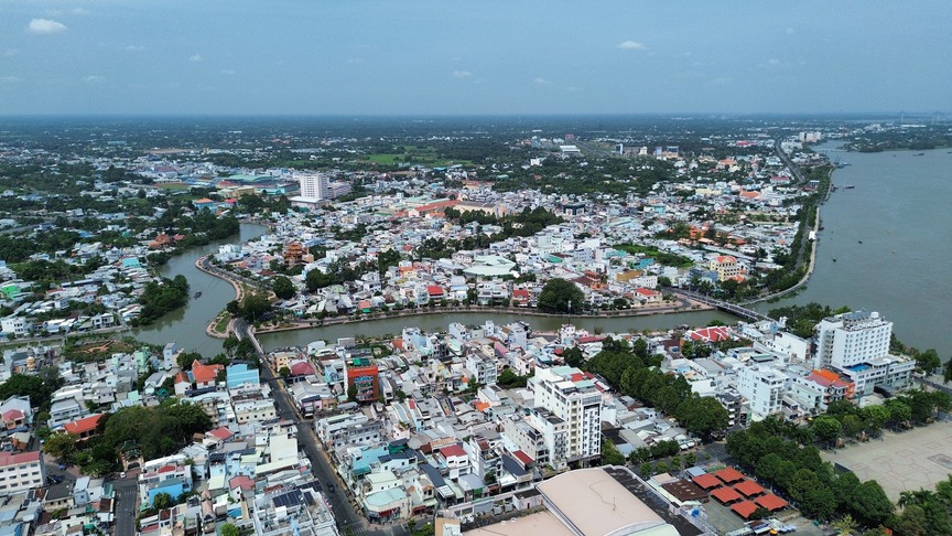 Tỉnh sở hữu 130km đường bờ biển vươn mình trở thành trung tâm kinh tế biển và năng lượng tái tạo- Ảnh 2.