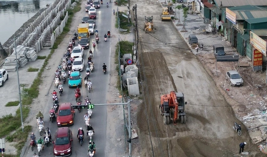 Đường cửa ngõ phía Nam Thủ đô sau 10 năm khởi công ‘lên đời’: Dự kiến hơn nửa năm nữa có mặt bằng sạch- Ảnh 1. Đường cửa ngõ phía Nam Thủ đô sau 10 năm khởi công ‘lên đời’: Dự kiến hơn nửa năm nữa có mặt bằng sạch- Ảnh 1.