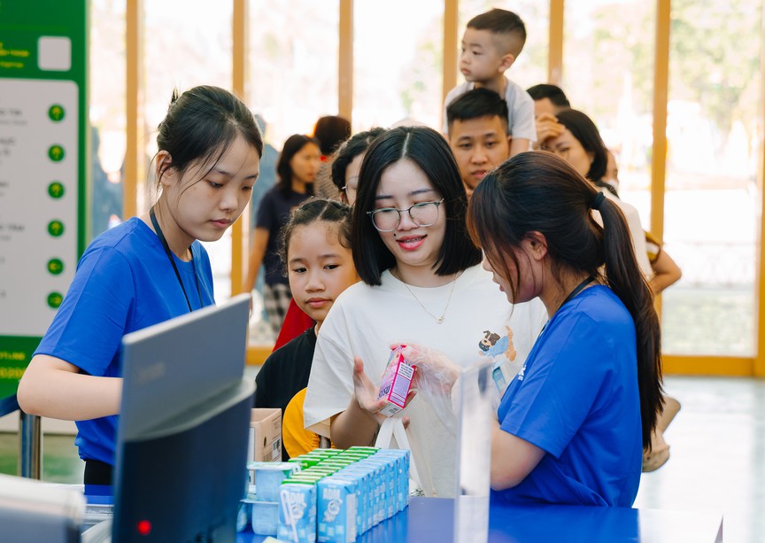 Vinamilk thể hiện "Bản lĩnh Việt Nam - Vươn tầm Quốc tế" tại Hội chợ Mùa Thu 2025- Ảnh 2.