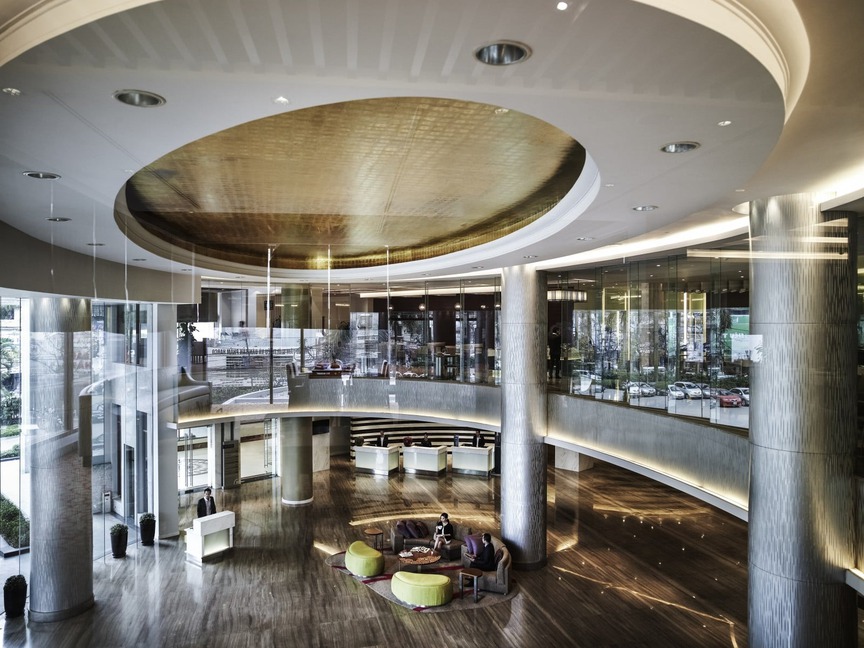 Hà Nội có một khách sạn xây trên nền lò gạch, sở hữu ống khói trăm tuổi quý giá giữa lòng phố thị- Ảnh 3.