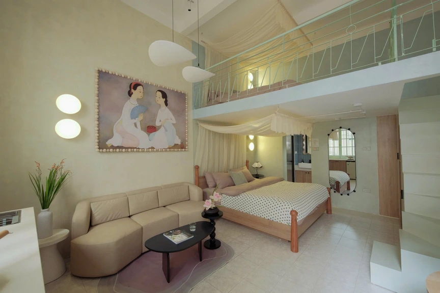 Biệt thự Pháp cũ giữa phố Bà Triệu ‘tái sinh’ thành homestay chill hết nấc- Ảnh 1. Biệt thự Pháp cũ giữa phố Bà Triệu ‘tái sinh’ thành homestay chill hết nấc- Ảnh 1.