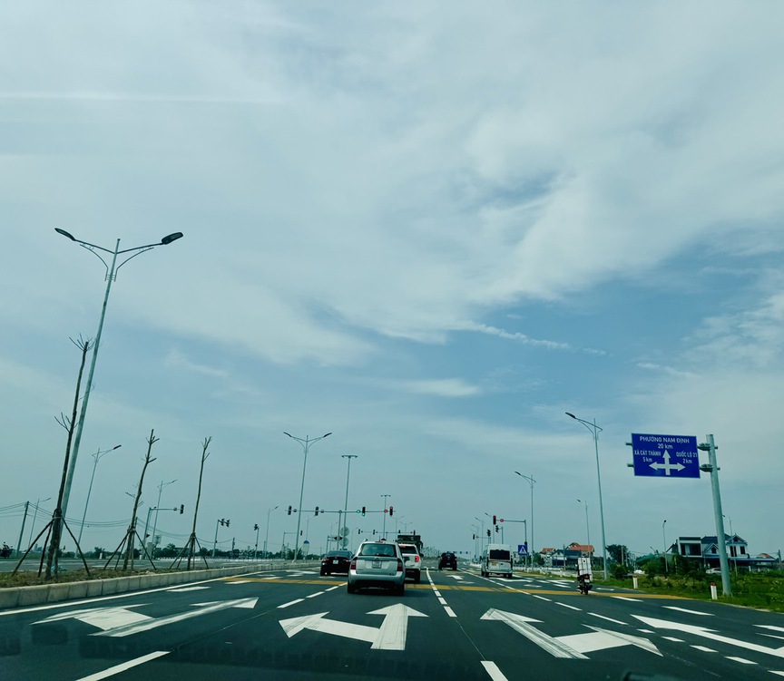 Tuyến đường ven biển 6.400 tỷ đi qua 5 huyện của Nam Định cũ thông xe trước kế hoạch- Ảnh 2.