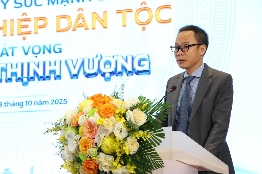 "Để hình thành lực lượng doanh nghiệp dân tộc hùng mạnh, cần một cuộc chuyển hóa mạnh mẽ từ tầm nhìn đến thể chế, từ năng lực đến niềm tin"- Ảnh 1.