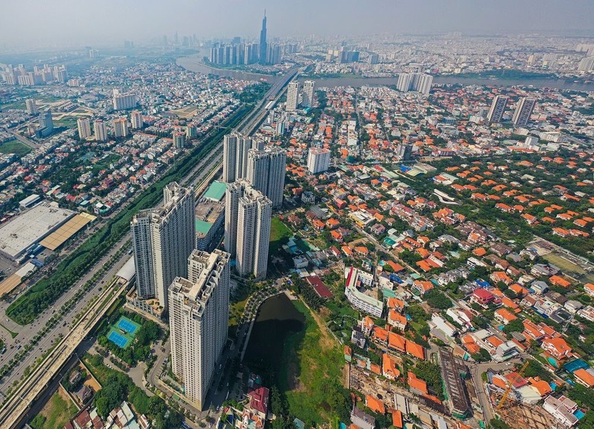 Bất động sản TP. HCM quý III/2025: Giá bán lập đỉnh, chung cư dẫn đầu xu hướng- Ảnh 3. Bất động sản TP. HCM quý III/2025: Giá bán lập đỉnh, chung cư dẫn đầu xu hướng- Ảnh 3.