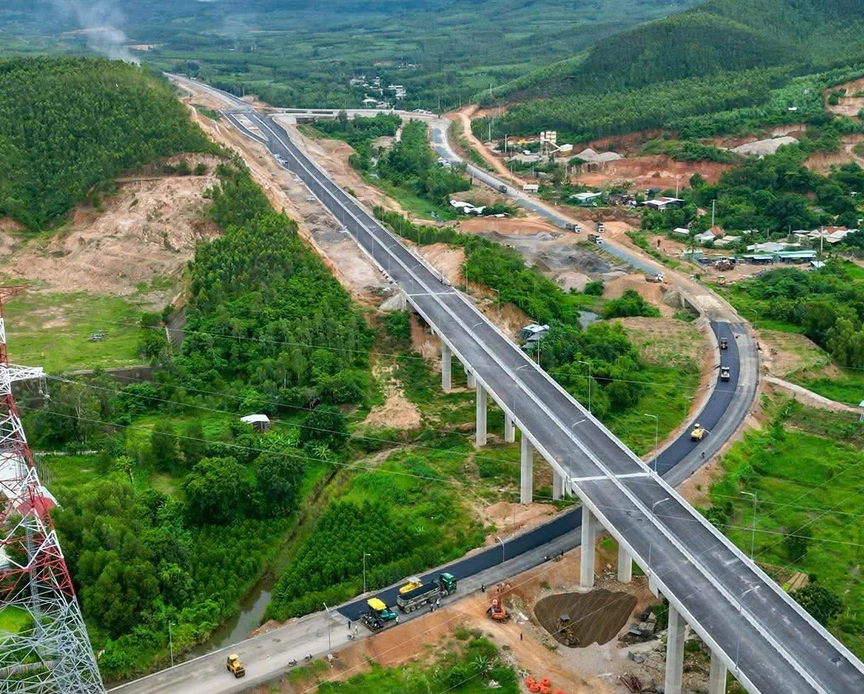 Sắp hoàn thành cao tốc 14.800 tỷ đi qua 2 tỉnh rộng lớn bậc nhất Việt Nam- Ảnh 2.