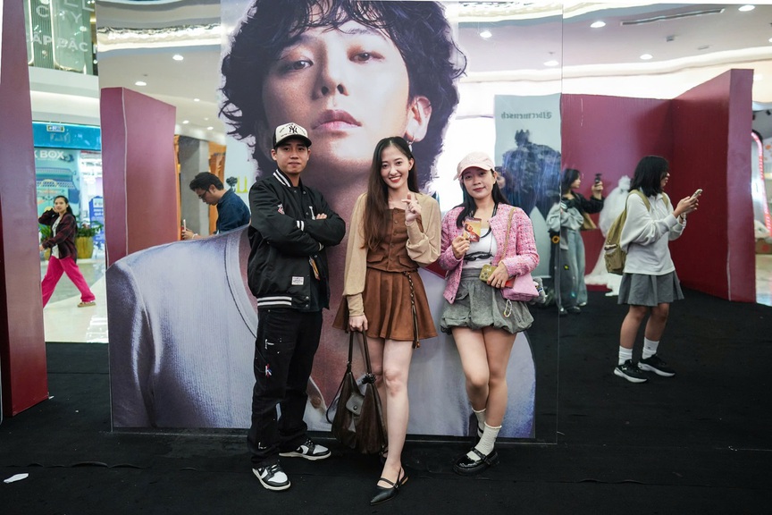 Fan đổ về Ocean City check in G-DRAGON 2025 WORLD TOUR [Übermensch] IN HANOI, háo hức chờ concert lịch sử- Ảnh 5.