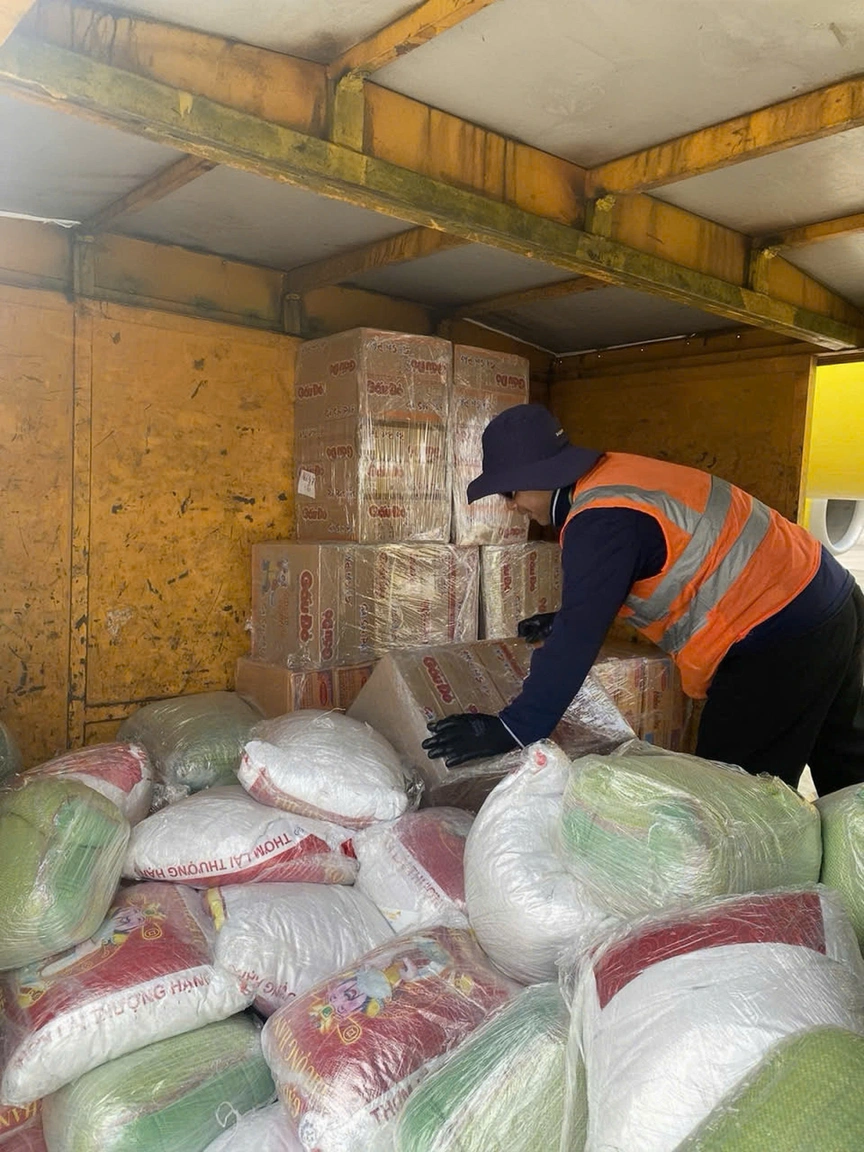 Vietravel Airlines tích cực triển khai chương trình hướng về miền Trung- Ảnh 2.