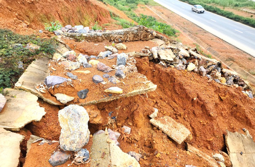 Trục giao thông 2.000 tỷ tại tỉnh sắp là TP tương lai của Việt Nam gặp sự cố nghiêm trọng- Ảnh 2.