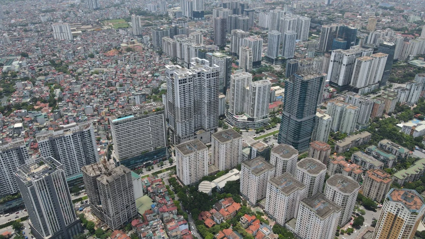 “Thủ phủ” chung cư Hà Nội: Mật độ khủng, giá vẫn "nóng bỏng tay"- Ảnh 1. “Thủ phủ” chung cư Hà Nội: Mật độ khủng, giá vẫn "nóng bỏng tay"- Ảnh 1.