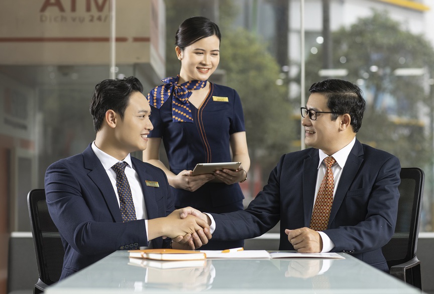 Mừng tuổi 32, SHB gieo hạnh phúc với ngàn ưu đãi hấp dẫn cho khách hàng- Ảnh 3. Mừng tuổi 32, SHB gieo hạnh phúc với ngàn ưu đãi hấp dẫn cho khách hàng- Ảnh 3.