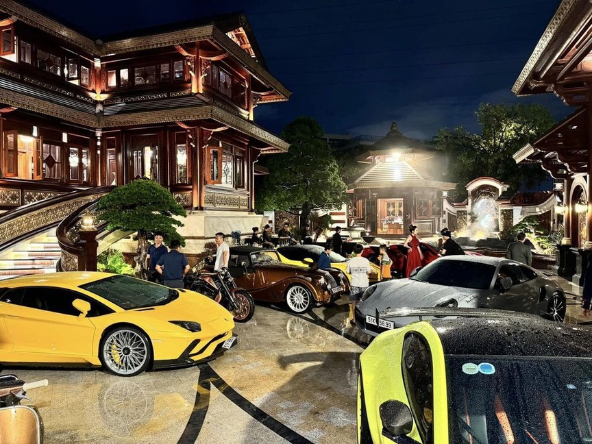 Căn biệt phủ 4.000m2 giữa lòng TP của vợ chồng Mailisa: Mất 5 năm xây dựng, toàn bằng gỗ quý với nội thất xa hoa đắt đỏ- Ảnh 5.