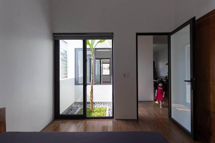 Độc đáo căn nhà 3 gian đương đại: Mang đậm tinh thần nhà Việt truyền thống giữa làng quê- Ảnh 5. Độc đáo căn nhà 3 gian đương đại: Mang đậm tinh thần nhà Việt truyền thống giữa làng quê- Ảnh 5.