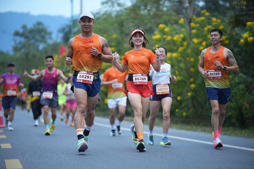 Quảng Ninh: Hơn 3.000 vận động viên tham gia Yên Tử Heritage Marathon 2025- Ảnh 3. Quảng Ninh: Hơn 3.000 vận động viên tham gia Yên Tử Heritage Marathon 2025- Ảnh 3.