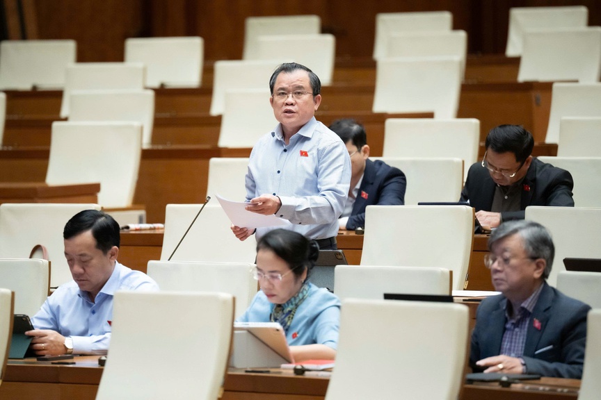 "Không để vay thì dễ, chi thì thoải mái nhưng trả nợ lại trông chờ vào ngân sách"- Ảnh 1.