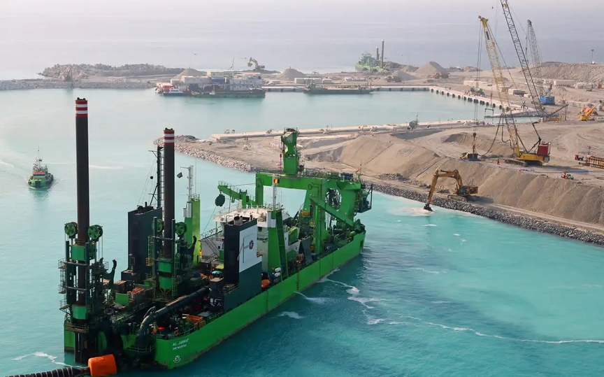 Tiến độ xây dựng siêu dự án dài 170km xuyên sa mạc, 100 năm mới lấp đầy 9 triệu cư dân 
- Ảnh 4.