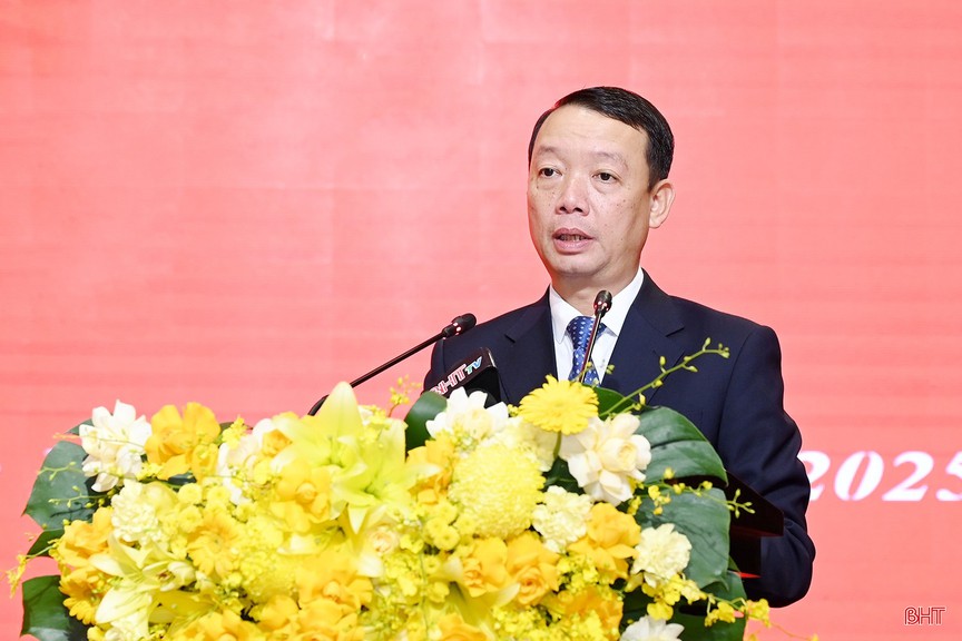 Ông Phan Thiên Định được bầu giữ chức Chủ tịch UBND tỉnh Hà Tĩnh- Ảnh 2. Ông Phan Thiên Định được bầu giữ chức Chủ tịch UBND tỉnh Hà Tĩnh- Ảnh 2.