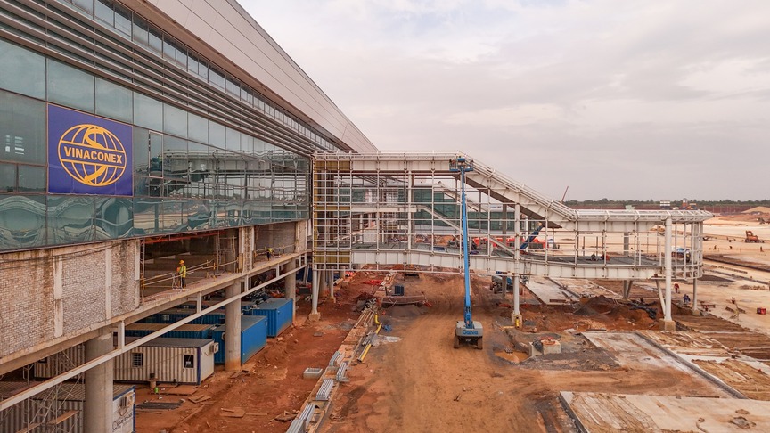 Mãn nhãn với loạt ảnh siêu sân bay lớn nhất Việt Nam, lọt TOP quy mô thế giới trước khi bước vào thời khắc lịch sử- Ảnh 16. Mãn nhãn với loạt ảnh siêu sân bay lớn nhất Việt Nam, lọt TOP quy mô thế giới trước khi bước vào thời khắc lịch sử- Ảnh 16.