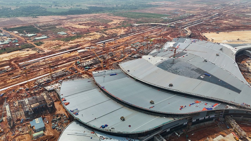 Mãn nhãn với loạt ảnh siêu sân bay lớn nhất Việt Nam, lọt TOP quy mô thế giới trước khi bước vào thời khắc lịch sử- Ảnh 7. Mãn nhãn với loạt ảnh siêu sân bay lớn nhất Việt Nam, lọt TOP quy mô thế giới trước khi bước vào thời khắc lịch sử- Ảnh 7.