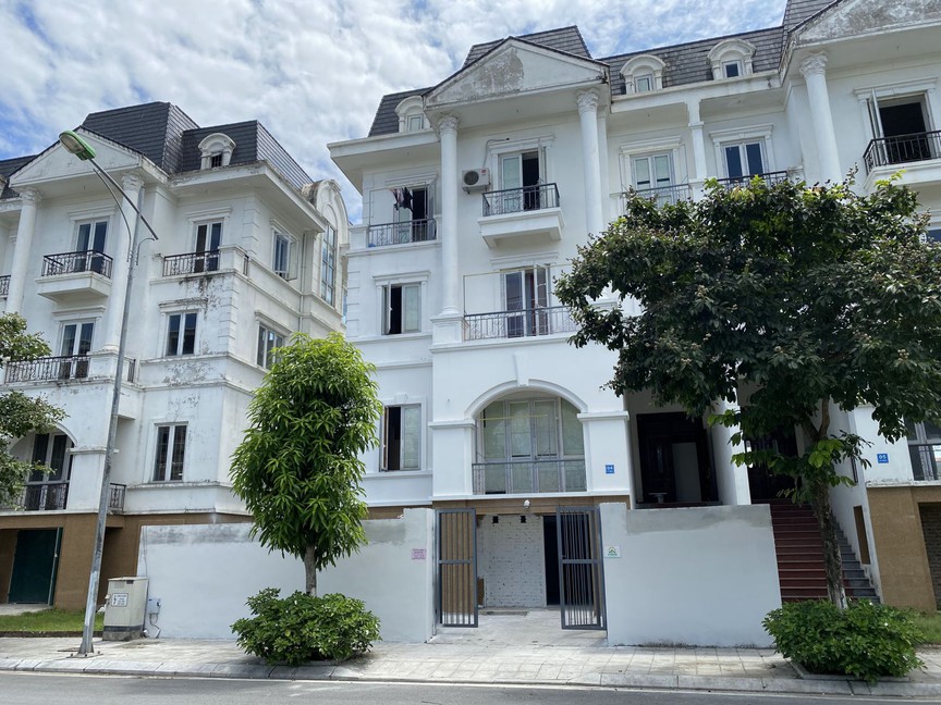 Bỏ hoang nhiều, vì đâu biệt thự vẫn "đội giá" hàng trăm triệu?- Ảnh 1.