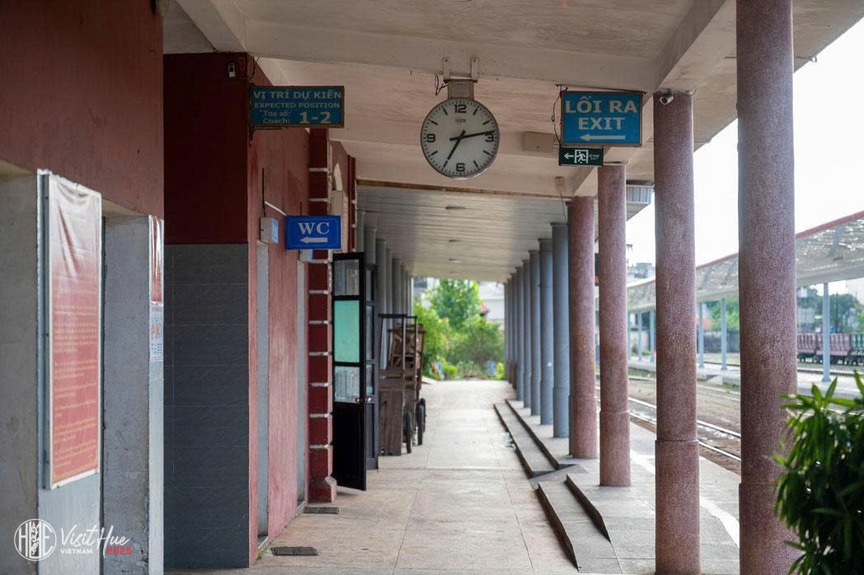 Nhà ga hơn trăm tuổi lâu đời bậc nhất Việt Nam, được xây từ thời Pháp thuộc vừa trở thành biểu tượng du lịch mới của vùng đất cố đô- Ảnh 8.